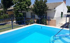 Casa Con Piscina Privada Cerca De La Warner Bross.
